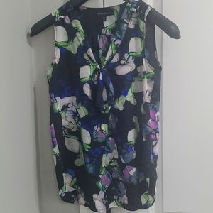 Banana Republic sleeveless black, green, purple 💜 floral blouse